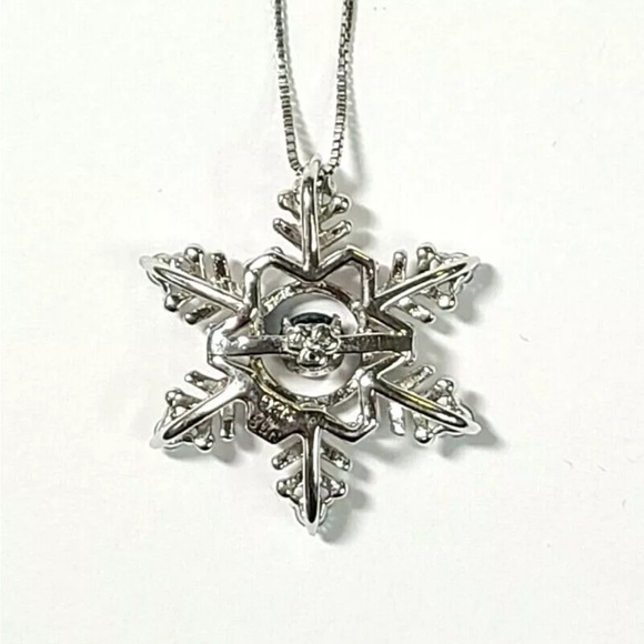 New in Box~ Sterling Silver Blue Topaz Snowflake Necklace - Picture 5 of 6